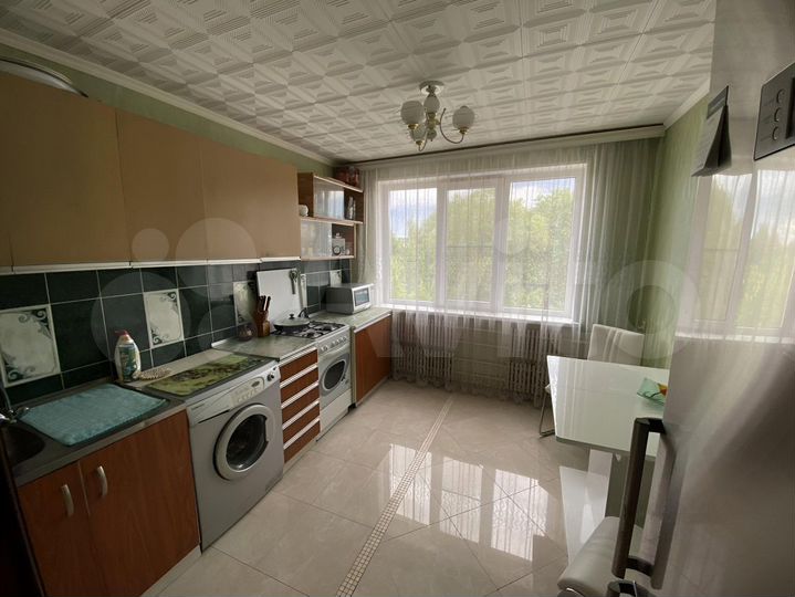 2-к. квартира, 56 м², 10/17 эт.