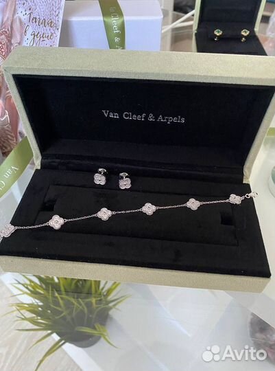 Золотые серьги van cleef