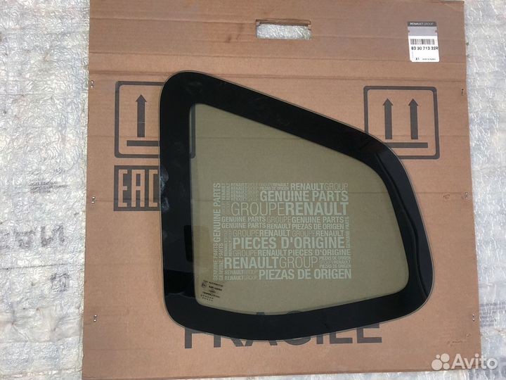 Стекло кузовное глухое левое Renault Duster 2020