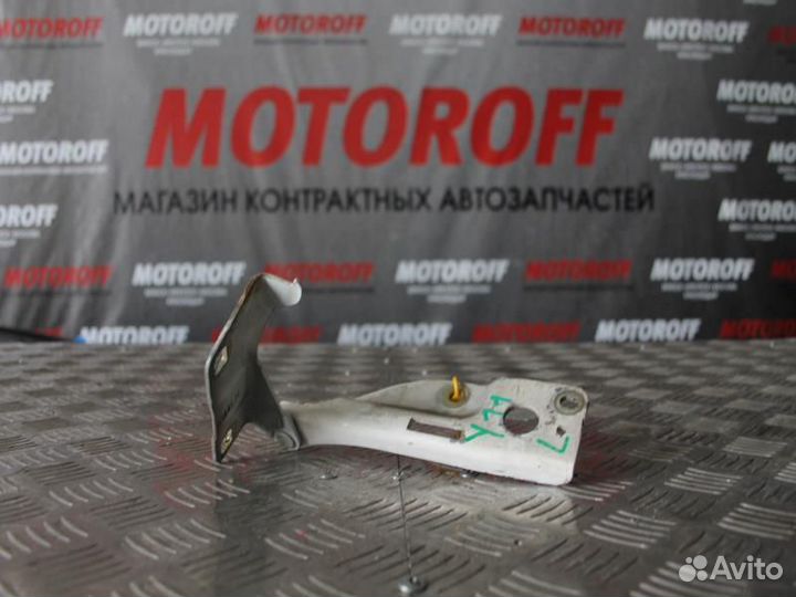 Шарнир капота левый Ниссан ад Y11 А926