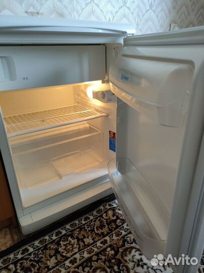 Продаю холодильник Indesit TT 85