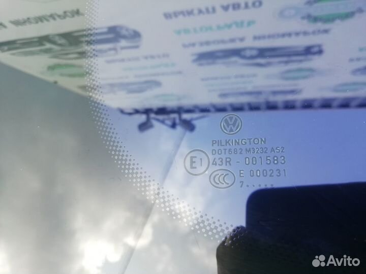 Стекло правой сдвижной двери Vw Caddy 3 2007г