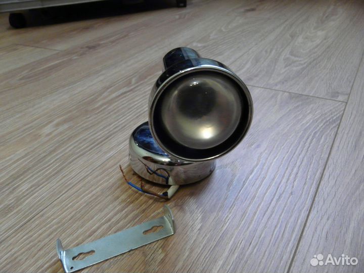 Новые светильники для крепления на стену, 2 шт