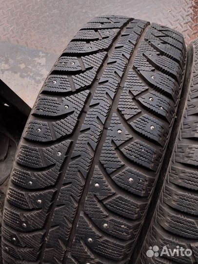 Bridgestone Ice Cruiser 7000 225/65 R17