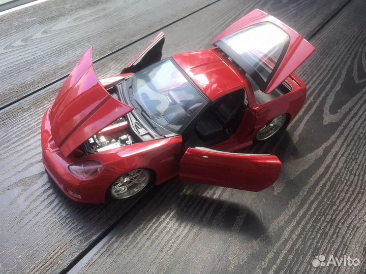 Маштабная мадель Corvette Z06
