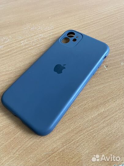 Чехол на iPhone 11
