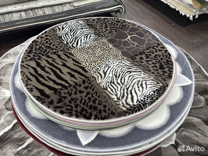 Ковер круглый 80х80 см