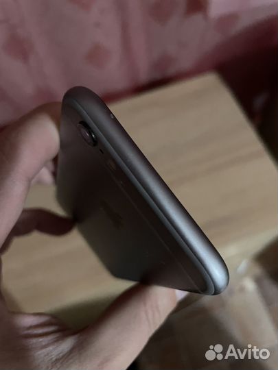 iPhone 6S, 32 ГБ