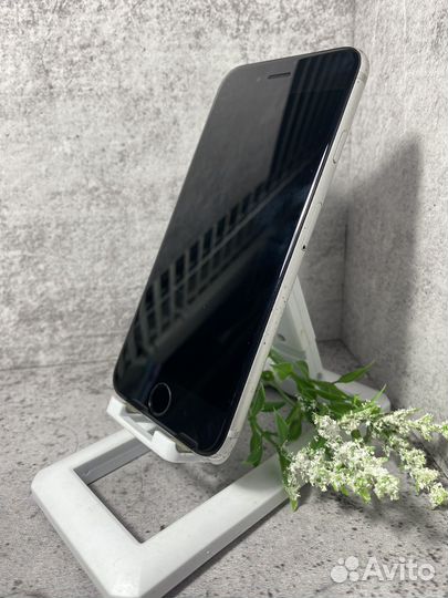 iPhone 6S, 64 ГБ