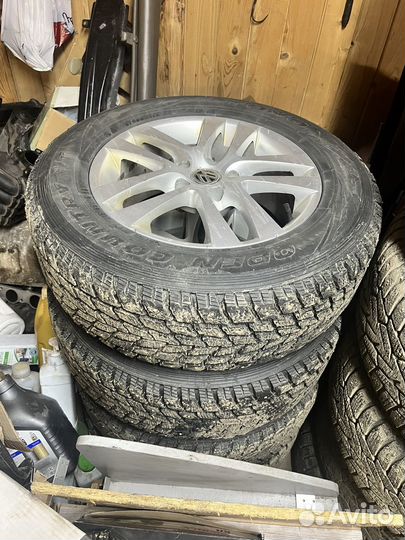 Колеса 215/65/16 toyo зимние