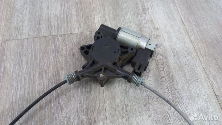 Стеклоподъемник задний правый Mazda 6 GG 2006