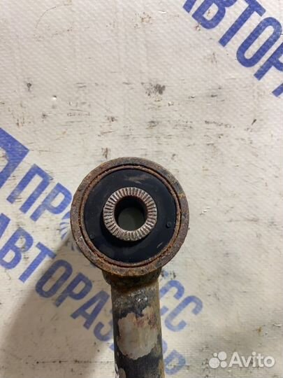 Рычаг подвески задний правый Toyota Mark X седан