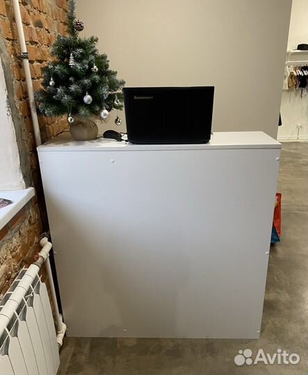 Ресепшен, стойка администратора