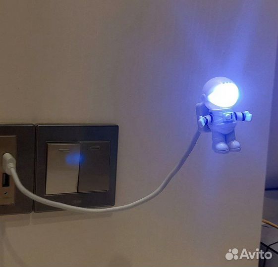 Светильник USB-светодиодный астронавт