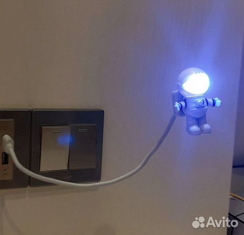 Светильник USB-светодиодный астронавт