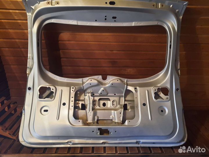 Крышка багажника нисан террано 3