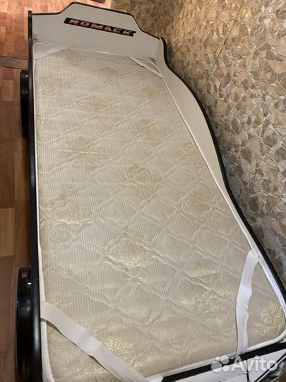 Детская кровать машина бу