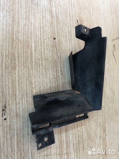 Воздухозаборник Renault Logan