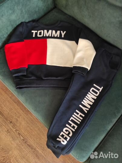 Костюм на мальчика Tommy Hilfiger 104-110 и 116