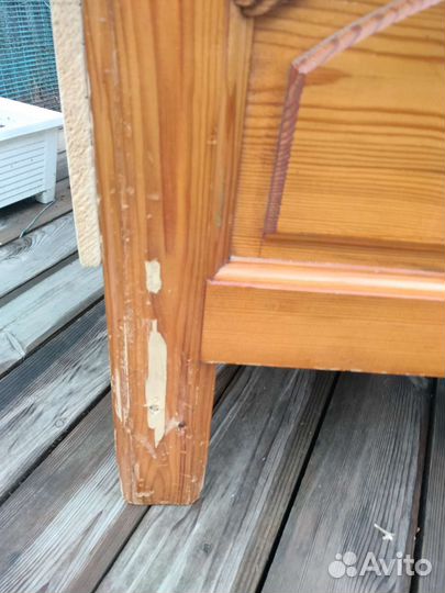 Кровать детская из массива