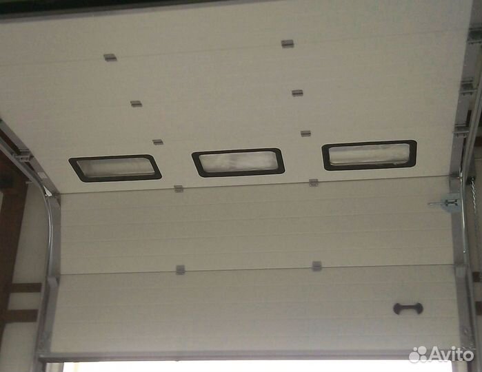 Гаражные ворота со склада