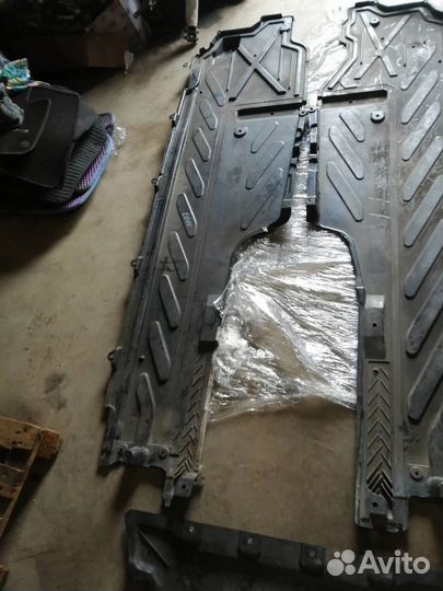 Защита днища правая Mercedes-Benz GLC-Класс X253