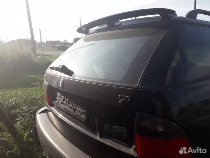 Продам дверь багажника