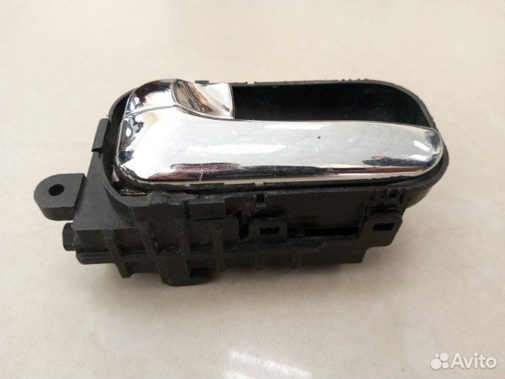 Ручка двери внутренняя левая Nissan X-Trail T30