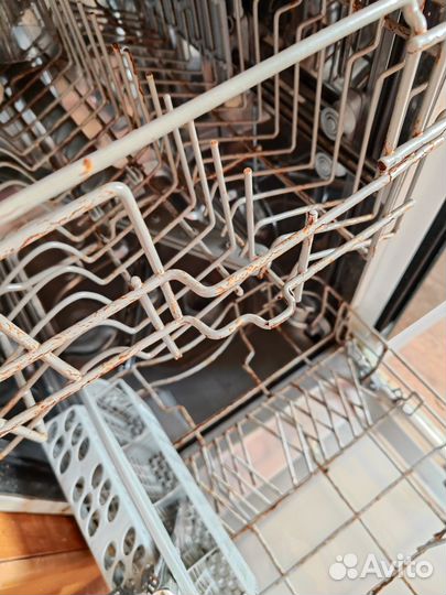 Посудомоечная машина Hansa ZWM447 WH