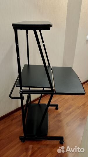 Стол компьютерный