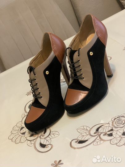 Туфли женские 35 размер