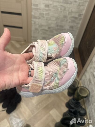Кроссовки для девочки 25 размер