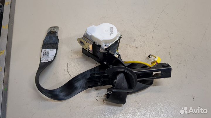 Ремень безопасности Volkswagen Tiguan, 2011