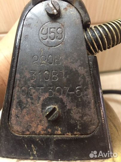 Утюг интерьерный