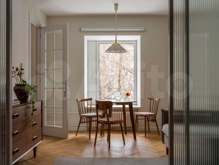 2-к. квартира, 55 м², 3/5 эт.