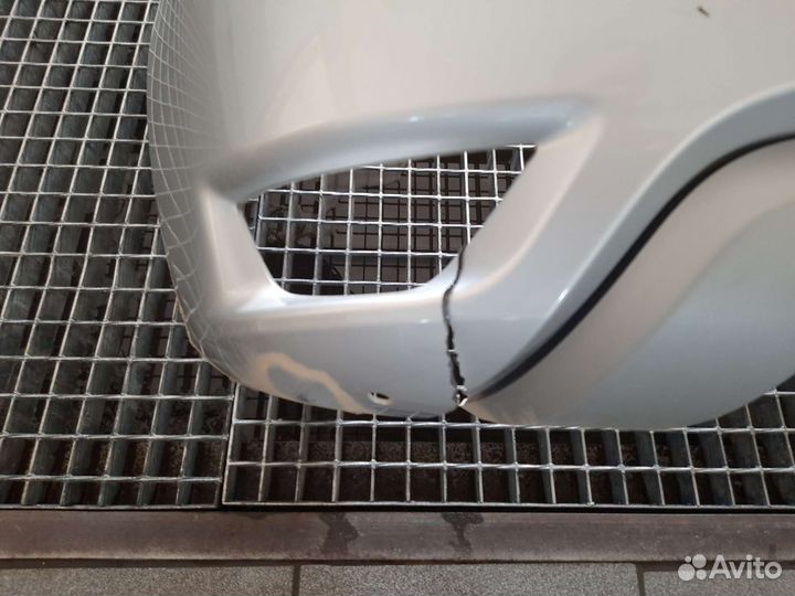 Бампер задний оригинальный