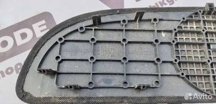 Решётка задних динамиков Mercedes-Benz E-Class