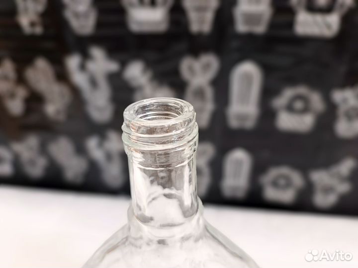 Графин стеклянный в форме корабля