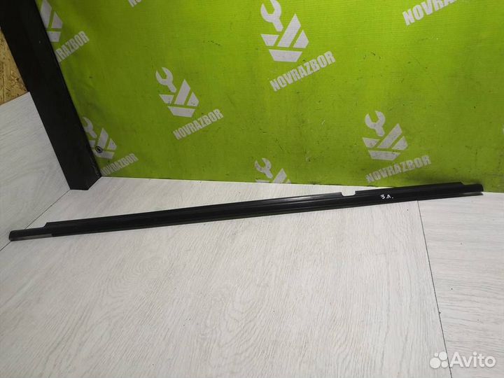 Уплотнитель стекла Тойота Хайлендер