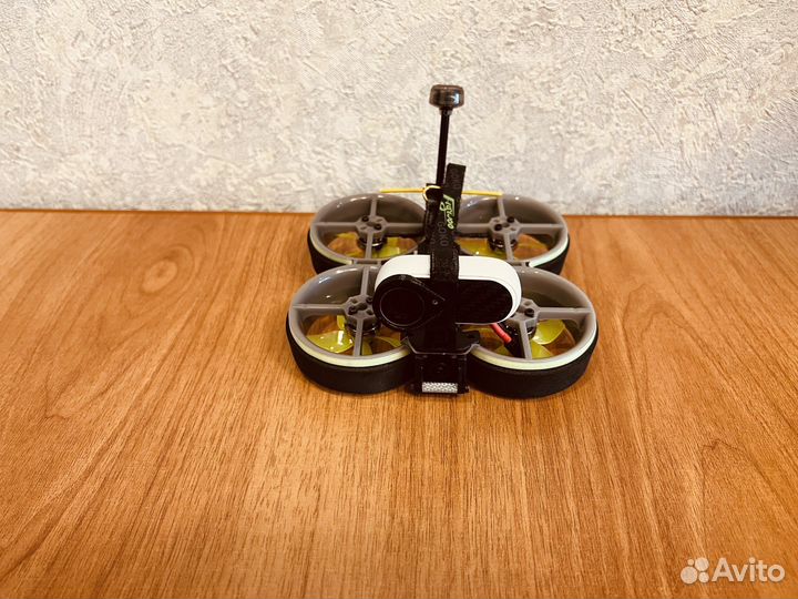 FPV квадрокоптер - синевуп 