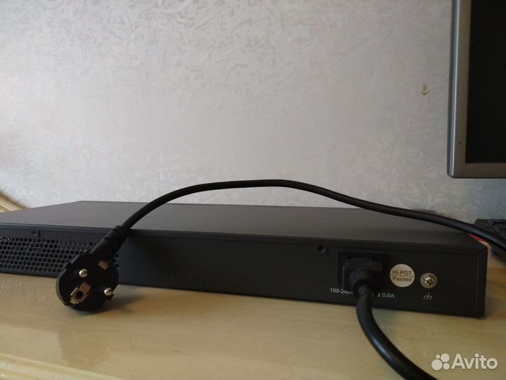 Сетевой коммутатор TP-link TL-SG1024