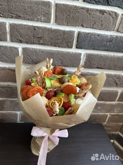 Букет из сухофруктов