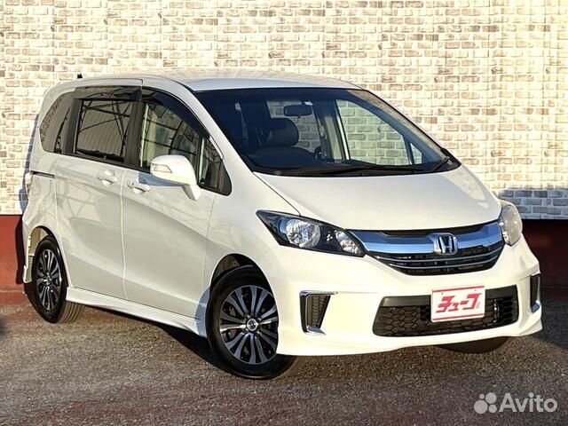 Honda Freed 1.5 CVT, 2014, 62 000 км с пробегом, цена 825000 руб.