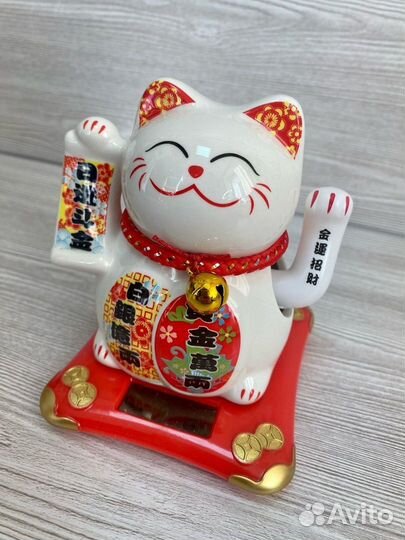 Фигурка кот Манэки нэко для привлечения денег