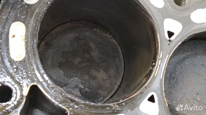 Блок цилиндров киа Carens, 2010