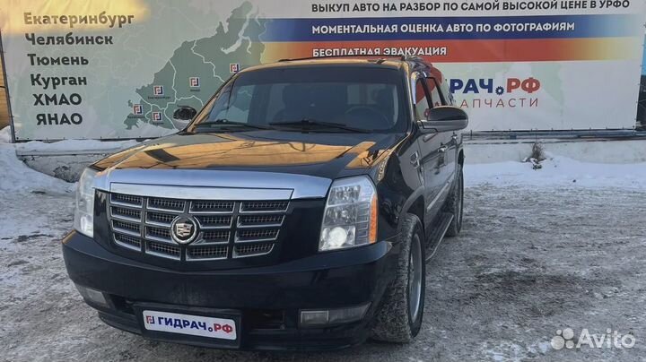 Дефлектор воздушный на торпедо Cadillac Escalade I