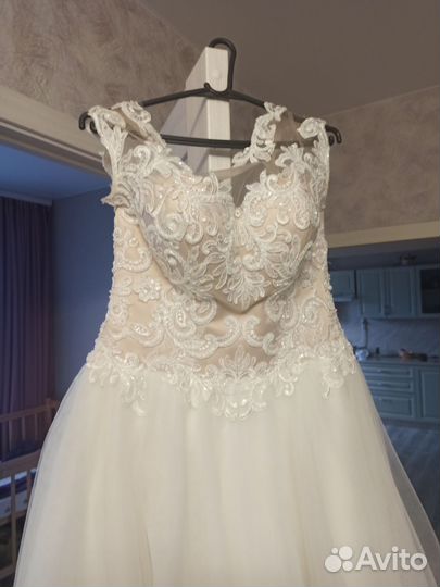 Свадебное платье 42 бу