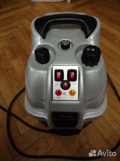 Моющий пылесос Белый кот