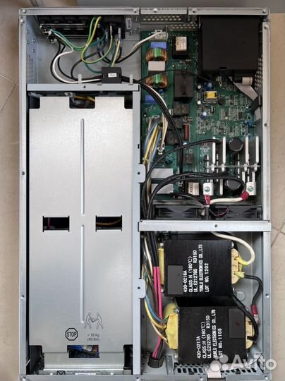 Ибп apc SUA3000RMI2U