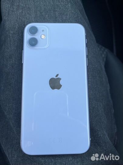 Телефон iPhone 11